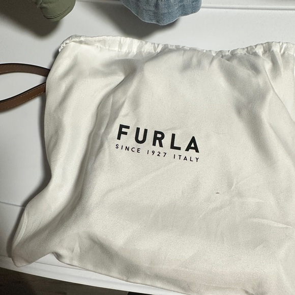 Furla GILDA Cognac Leather Bag - Picture 6 of 6